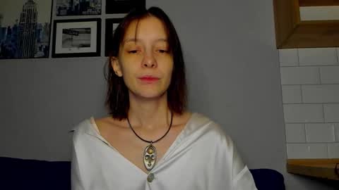 Una online show from November 20, 4:13 am