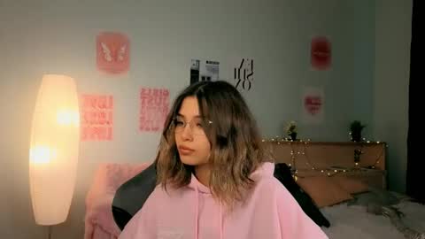 Sara online show from April 13, 1:23 pm