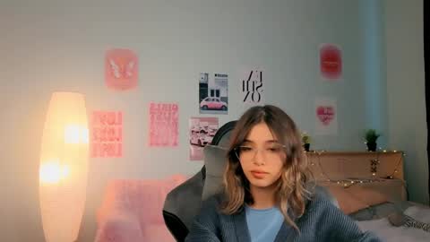 Sara online show from April 4, 1:10 pm