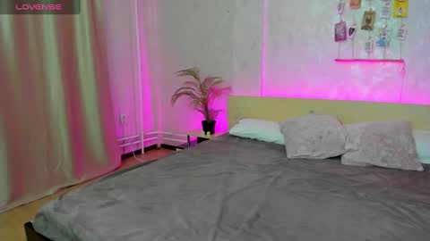 Annie online show from February 23, 12:37 am