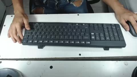 Snapshot of susanleroy chatting on December 8, 12:29 am susanleroy online show from December 8, 12:29 am