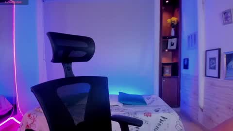 Snapshot of susann_ross chatting on January 31, 10:52 am Susan Everyday From 0530 to 1430 Col Time online show from January 31, 10:52 am