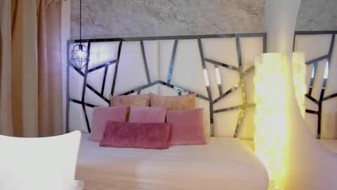 susanna_cute online show from March 27, 1:45 pm