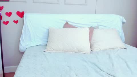 Amelia  online show from February 21, 9:22 pm