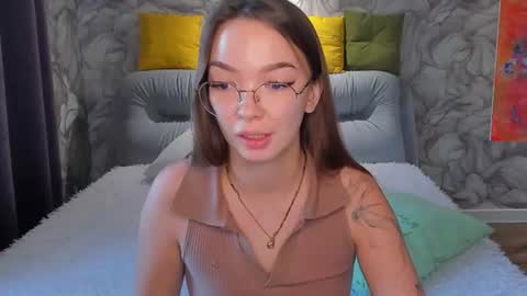 susannjohnson online show from June 23, 3:48 am