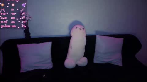 Sue online show from February 23, 3:34 pm