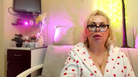 SusiexNoreen online show from February 18, 12:48 pm