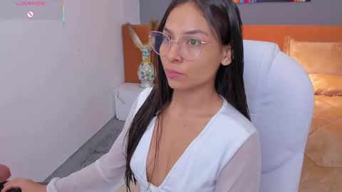 sussy_sweet4u online show from February 28, 9:36 am