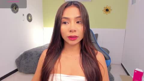 sussy_sweet4u online show from March 5, 9:38 am