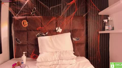 sussy_vixen online show from October 29, 11:07 pm