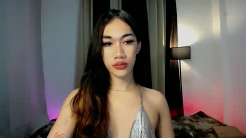 Snapshot of sususlutxx chatting on February 1, 7:05 am susie online show from February 1, 7:05 am