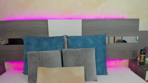 Susan  online show from February 2, 12:13 pm