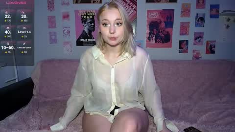 Kira online show from April 8, 7:49 pm