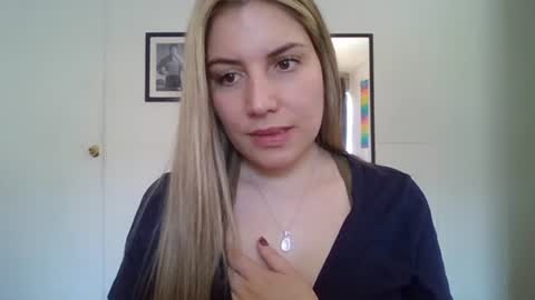 Snapshot of sweet__alana chatting on September 12, 5:53 pm Sweet  alana online show from September 12, 5:53 pm