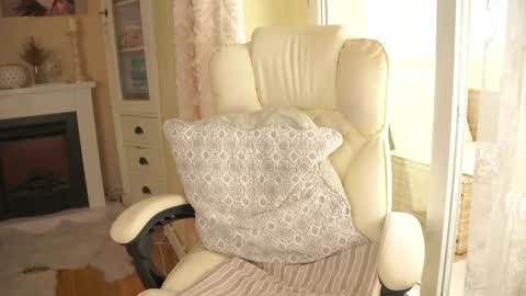 free  online show from March 5, 1:07 pm