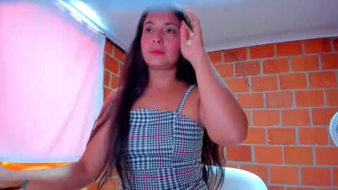 sweet and hot alaia online show from September 27, 1:40 pm