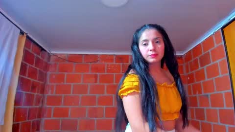 sweet and hot alaia online show from October 15, 5:43 am