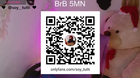 Snapshot of sweet_bluee chatting on January 7, 1:59 am Tutti online show from January 7, 1:59 am