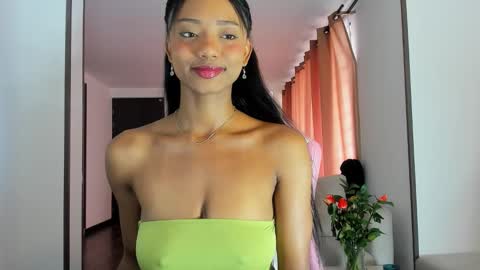 sweet_brunette88 online show from March 17, 7:51 pm