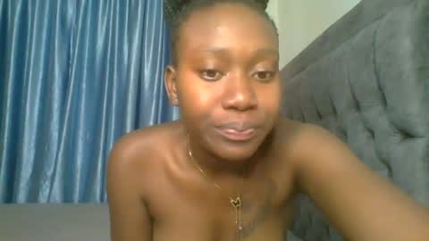 Camila online show from November 5, 6:40 am