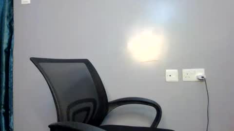 sweet_ebony001 online show from March 21, 6:13 pm