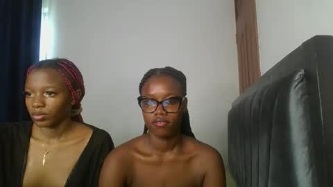 sweet_ella6 online show from April 10, 9:26 am