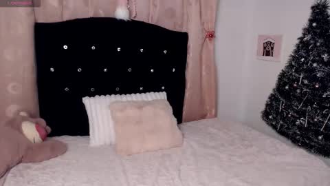 Hannah online show from January 11, 11:15 am