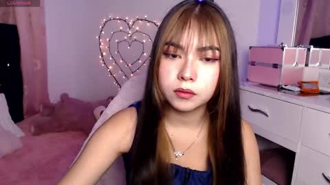 Hannah online show from April 19, 3:06 am