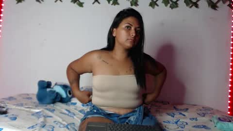 sweet_latin12 online show from May 8, 12:58 am