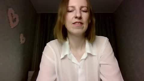 sweet_lilbunny online show from November 6, 1:28 pm