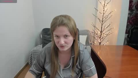 Mila online show from December 20, 6:45 pm