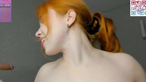 Mia online show from November 10, 2:12 pm