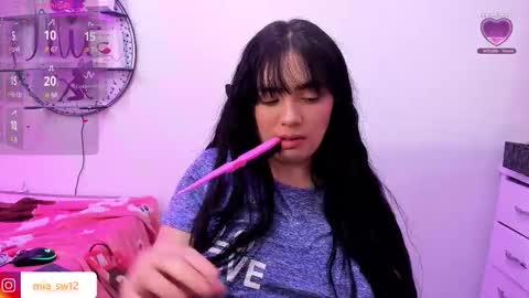 Mia Johns online show from November 9, 5:58 am