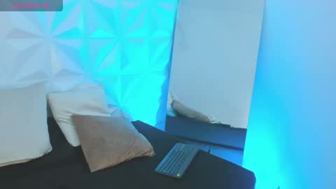 Sweet  online show from April 11, 6:30 am