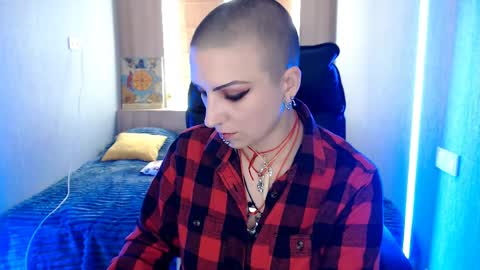 sweet_n_strong online show from April 3, 10:46 am