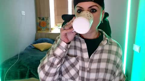 sweet_n_strong online show from April 14, 8:14 am