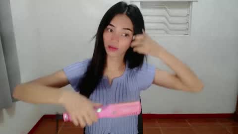 Snapshot of sweet_tyla chatting on December 22, 8:14 pm sweet_tyla online show from December 22, 8:14 pm