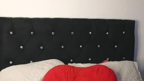  Sweet  online show from April 15, 1:39 am