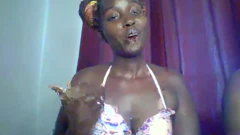 Snapshot of sweet_zuri3 chatting on March 8, 11:45 am zuri online show from March 8, 11:45 am