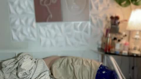 Leith Madrigal online show from April 8, 6:32 pm