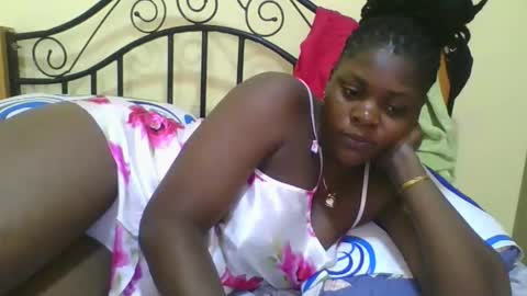 Snapshot of sweetdarkskin chatting on October 20, 11:02 am CLARIS online show from October 20, 11:02 am