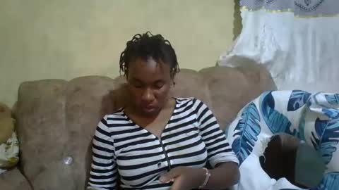 sweetdiva2012 online show from February 16, 2:21 pm