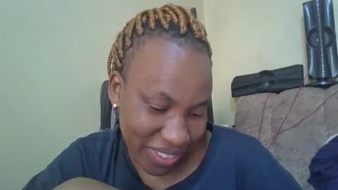 sweetdiva2012 online show from October 3, 7:13 am