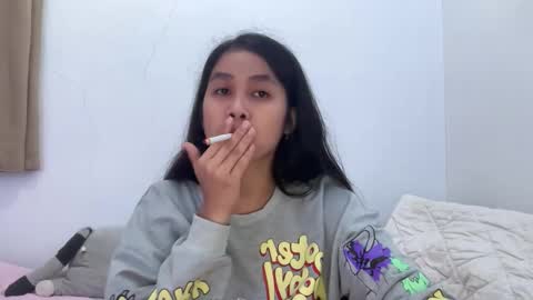 Snapshot of sweetdoll_angela chatting on October 29, 7:45 am sweetdoll_angela online show from October 29, 7:45 am