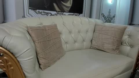 Snapshot of sweetgirl4u_ chatting on October 15, 8:06 am MIA online show from October 15, 8:06 am