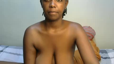 sweetheidey online show from April 13, 11:16 pm