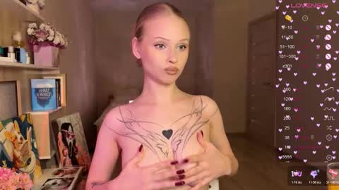 sweetie Lisa3 online show from November 26, 6:31 pm