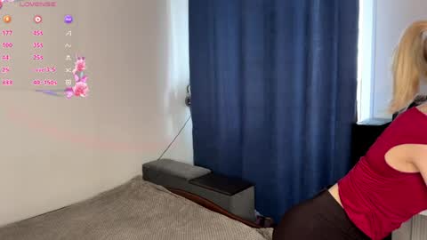 sweetilun online show from April 13, 11:55 am