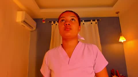 Isabel online show from April 15, 11:33 am