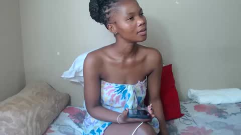 sweetlipss_ online show from October 1, 11:04 am